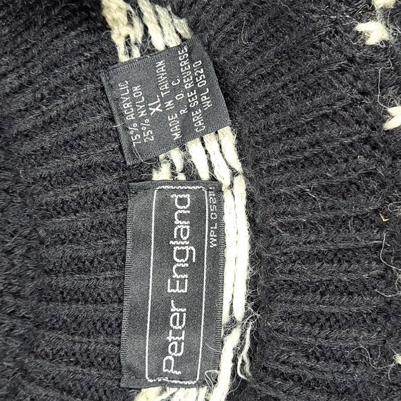 Vintage Peter England Aztec black & white mix blend XL pullover knit sweater - Picture 7 of 7